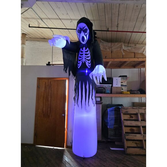 Gemmy 10 ft inflatable grim reaper Halloween lawn decor scary pointing - Picture 1 of 8